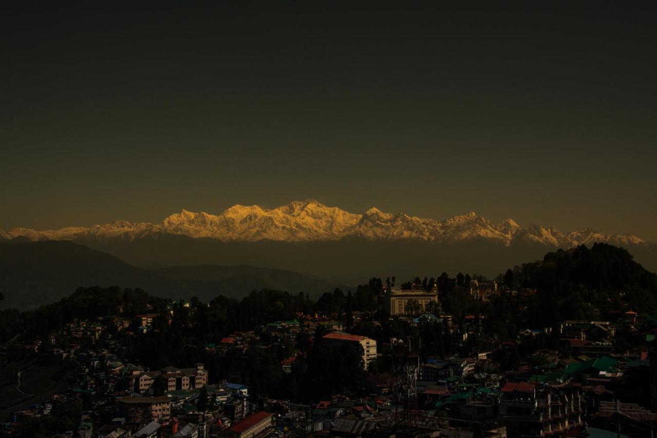 Sumitel Vista 800M From Mall Road Darjeeling  Exterior foto